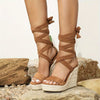 Chiara – Damensandalen aus Strohgeflecht